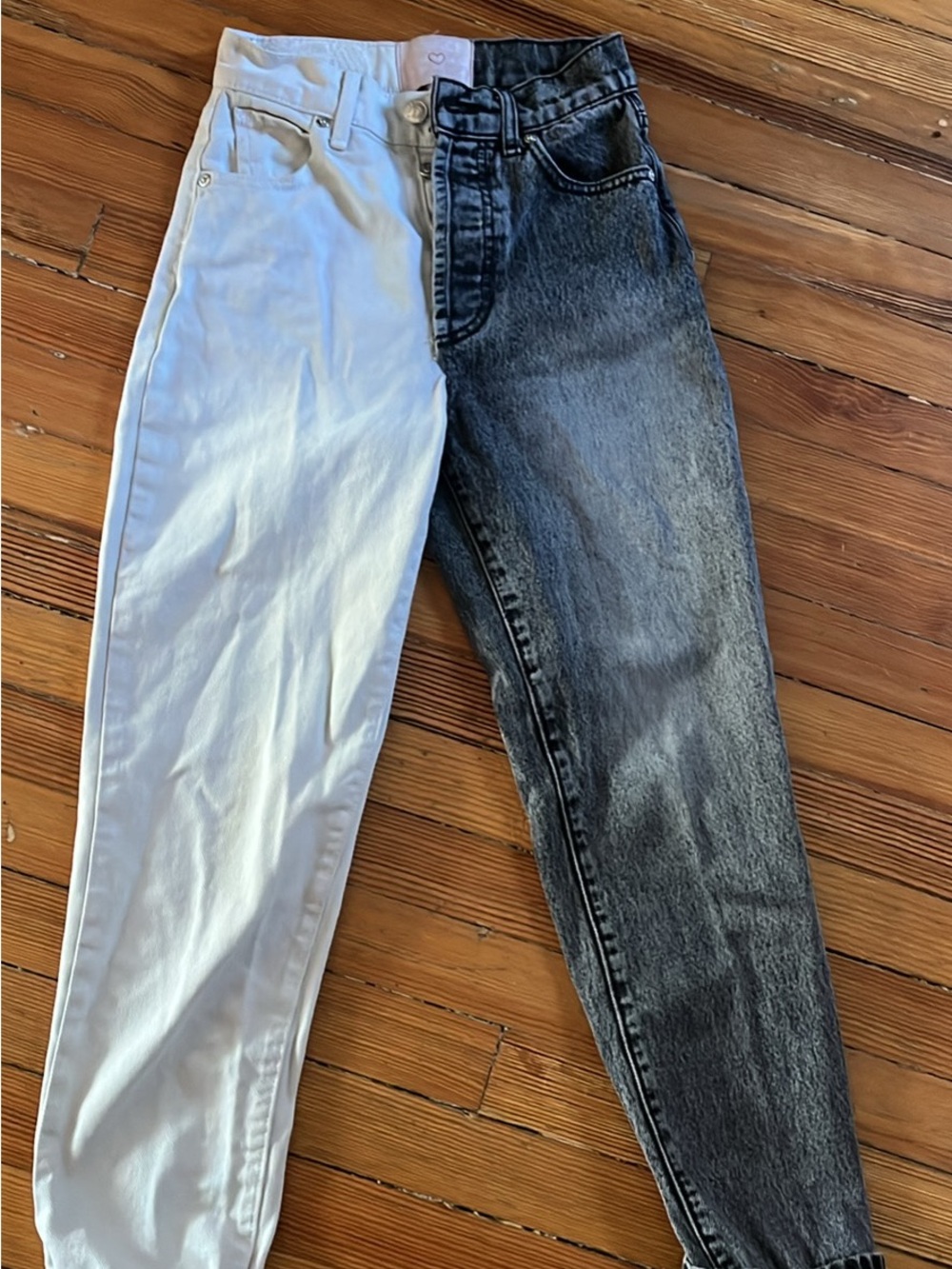 Two-Tone Women’s Vintage Jeans —White & Gray